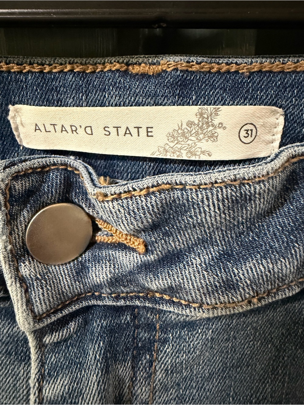 Altar’d State Size 31 Light Wash Wide Leg Crop Jeans High Rise - Picture 4 of 6